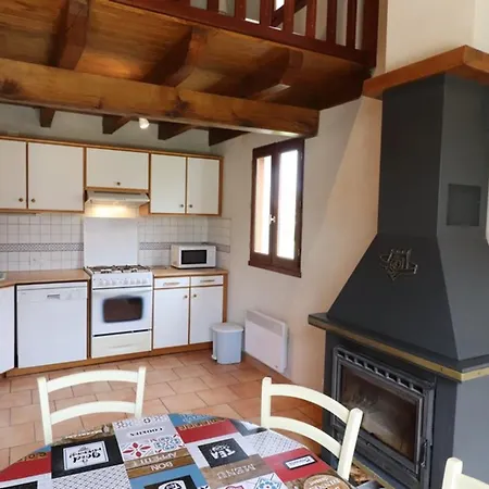 Maison De Charme Renovee Avec Jardin, Proche Du Lot Et Des Monts Du Cantal, Ideale Pour Activites Nature - Fr-1-742-72 *